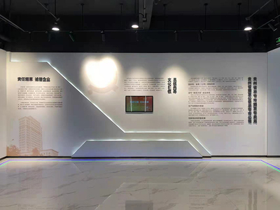 宣绒布与烤漆水晶字的恋爱